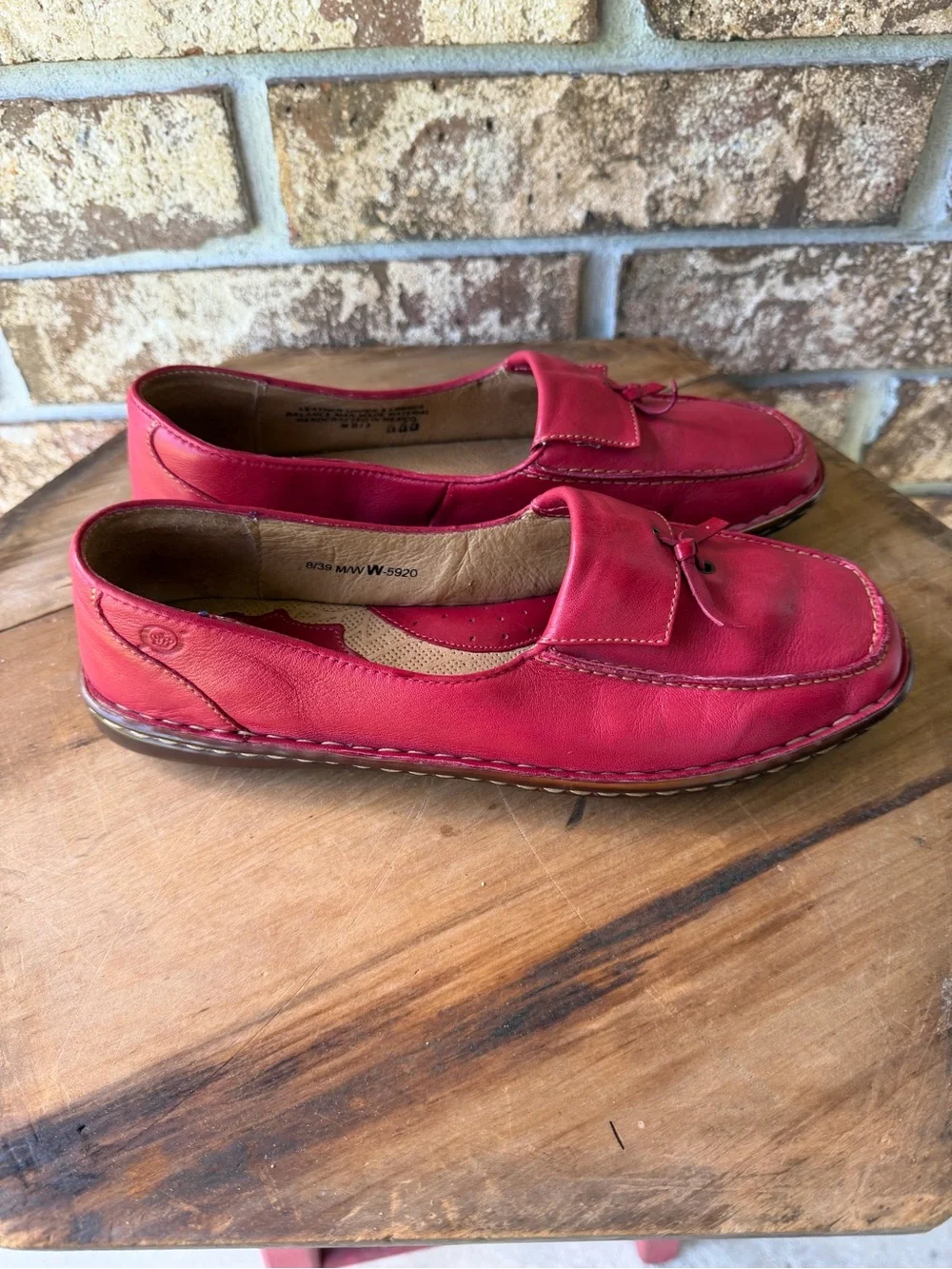 Born Women's Red Leather Tasseled Loafers Size 8 Light Wear See Pics So Cute!